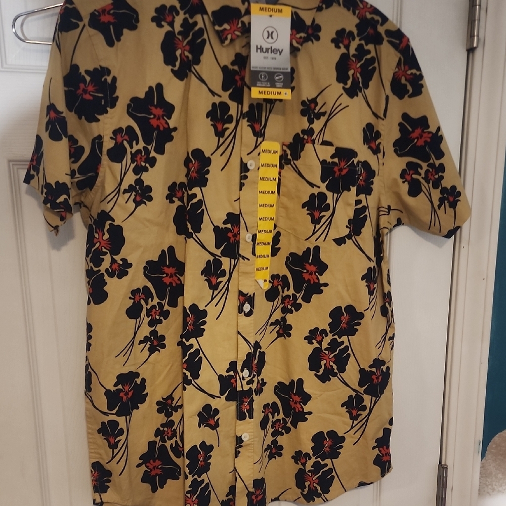 Hurley Casual Button Down Shirt Black and Tan Floral